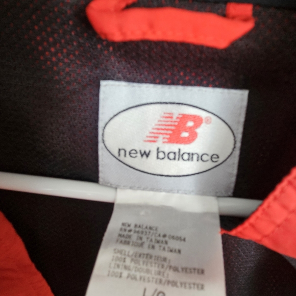 New Balance Red Performance Jacket - Picture 3 of 4